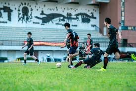 青海高原足球联赛精彩回顾 主场虽败斗志依旧